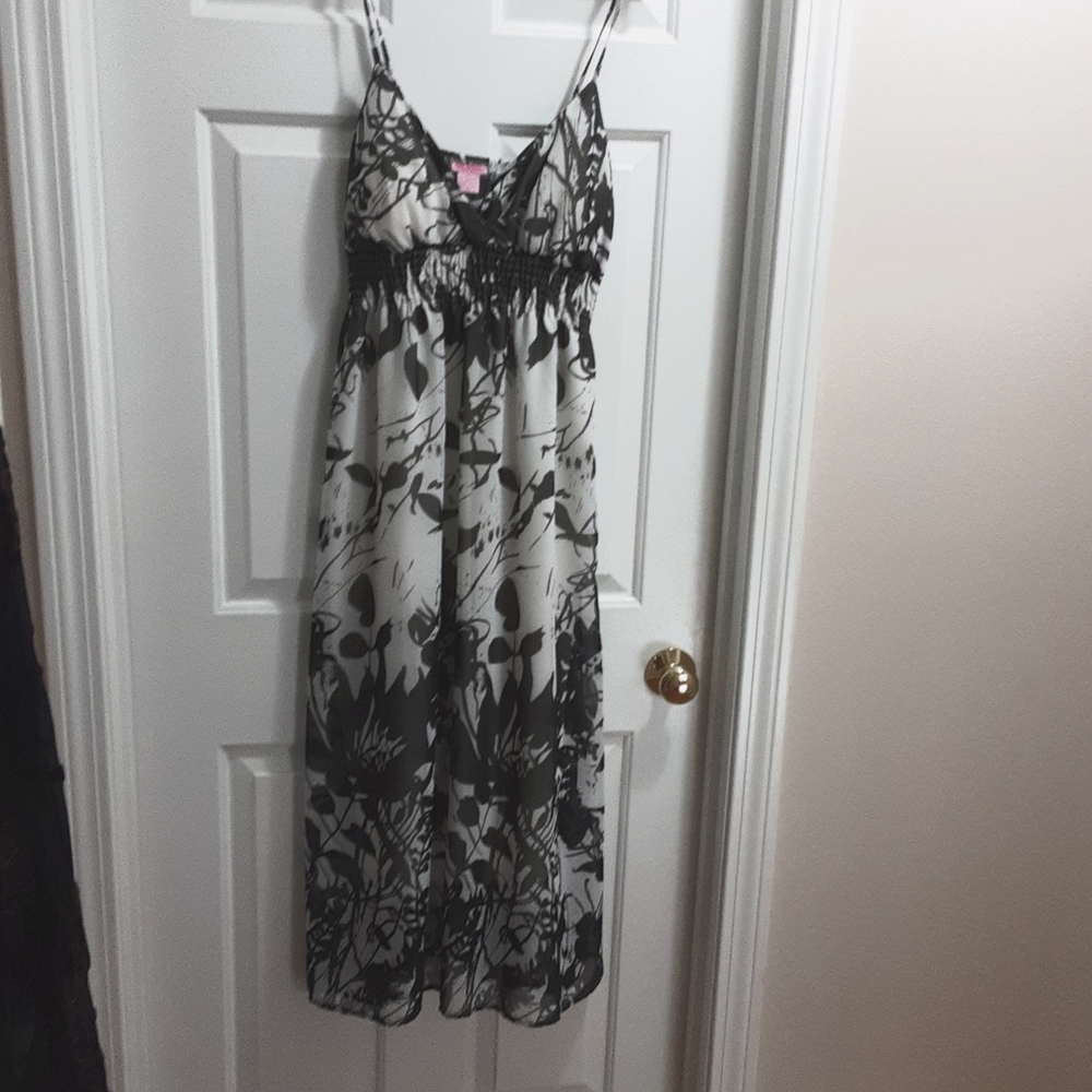 Brand She Scool size xl thin strap maxi worm twice.